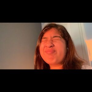 Meet your Posher, Alexis